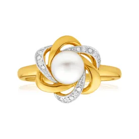 9ct Charming Yellow Gold Diamond   Pearl Ring